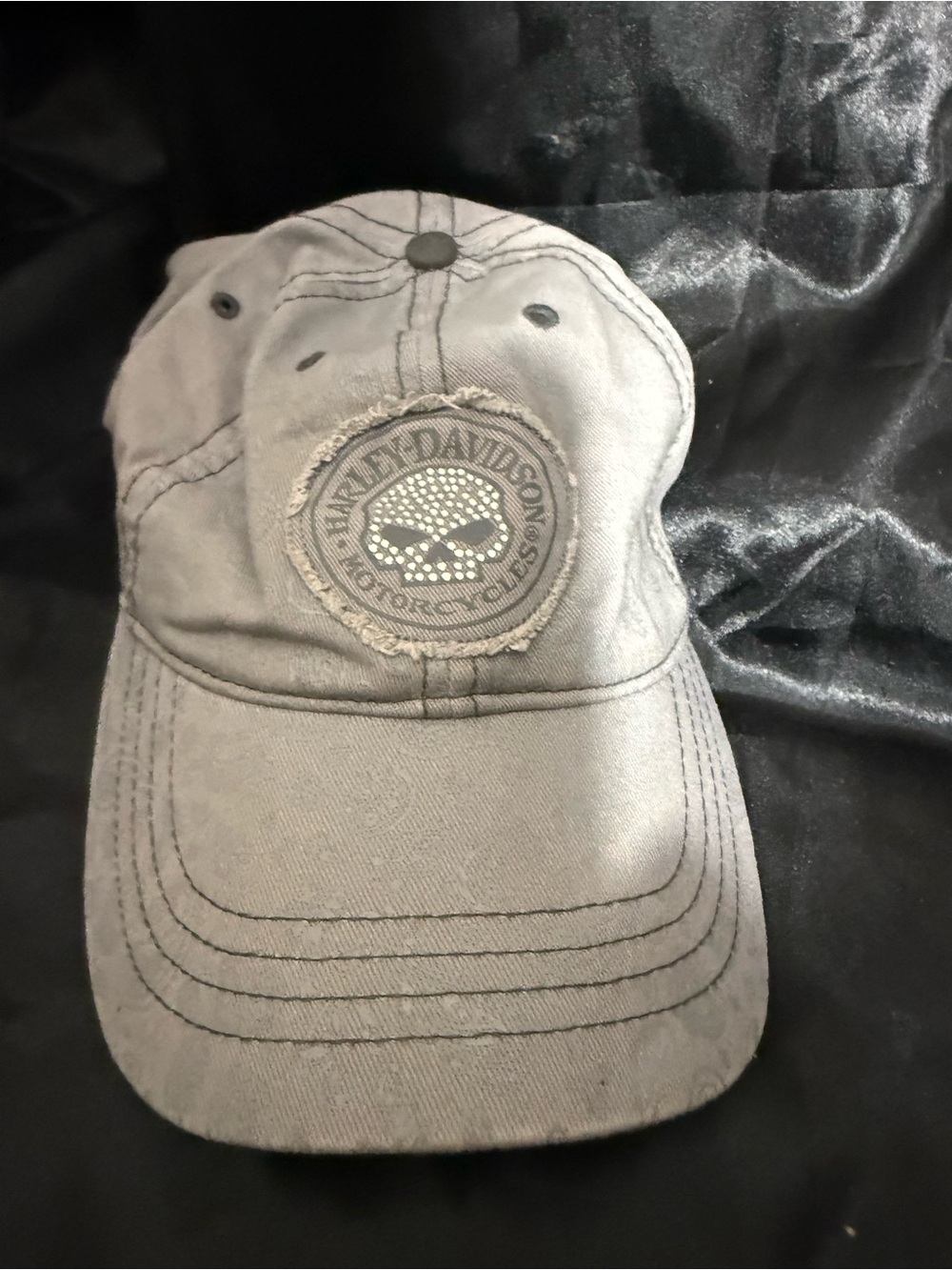 Harley-Davidson Womens Grey Rhinestone Skully G Cap Hat One Size